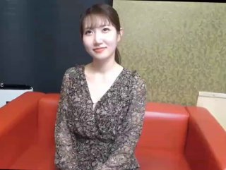 《云盘高质泄密》露脸才是王道！“爸爸艹我爸爸快爸爸抱我”对话淫荡，哭腔呻吟很能尖叫的小姐姐